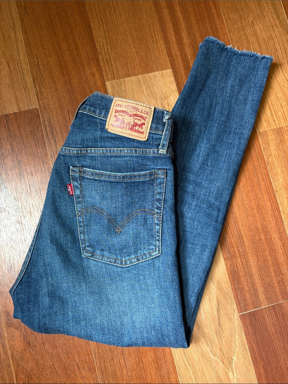 Levi's Blue Denim Jeans Wedgie Skinny size 27